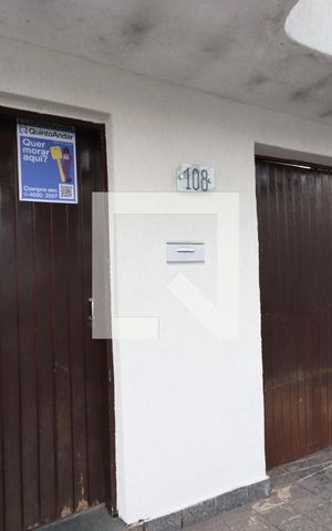 Casa à venda com 200m², 3 quartos e 4 vagasPortão