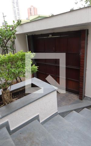Casa à venda com 200m², 3 quartos e 4 vagasEntrada
