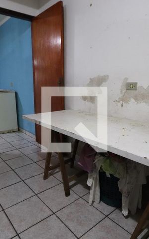 Casa à venda com 200m², 3 quartos e 4 vagasQuarto de Serviço
