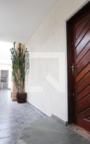 Casa à venda com 200m², 3 quartos e 4 vagasEntrada