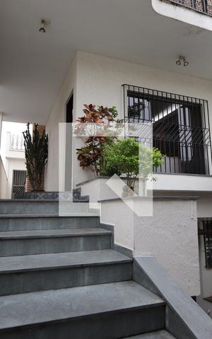 Casa à venda com 200m², 3 quartos e 4 vagasEntrada