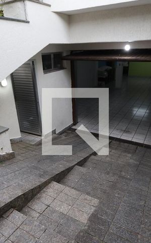 Casa à venda com 200m², 3 quartos e 4 vagasEntrada