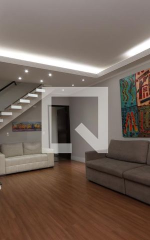 Casa à venda com 200m², 3 quartos e 4 vagasSala