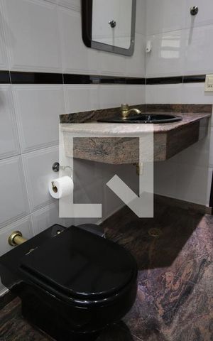 Casa à venda com 200m², 3 quartos e 4 vagasLavabo