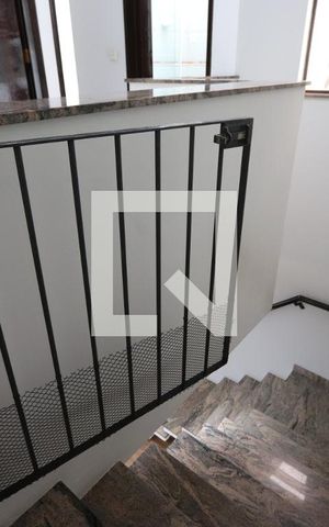 Casa à venda com 200m², 3 quartos e 4 vagasHall