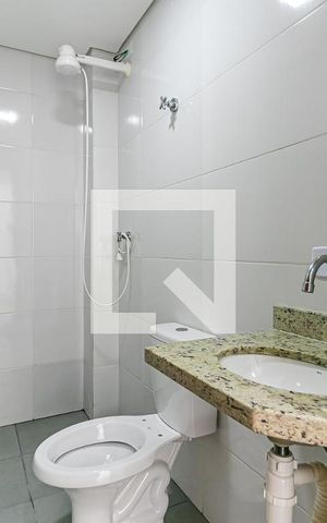 Apartamento para alugar com 61m², 2 quartos e sem vaga Apartamento para alugar com 61m², 2 quartos e sem vagaBanheiro 2