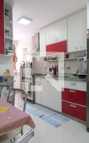 Apartamento à venda com 171m², 3 quartos e 2 vagasCozinha e Área de Serviço