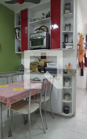 Apartamento à venda com 171m², 3 quartos e 2 vagasCozinha e Área de Serviço