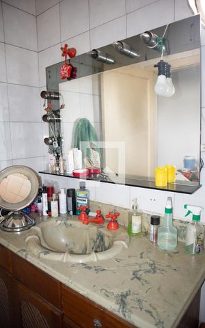 Casa à venda com 150m², 3 quartos e 1 vagaBanheiro