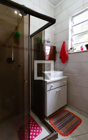 Apartamento à venda com 67m², 2 quartos e sem vaga Apartamento à venda com 67m², 2 quartos e sem vagaDetalhe do banheiro social