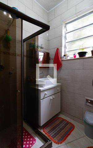 Apartamento à venda com 67m², 2 quartos e sem vaga Apartamento à venda com 67m², 2 quartos e sem vagaBanheiro social