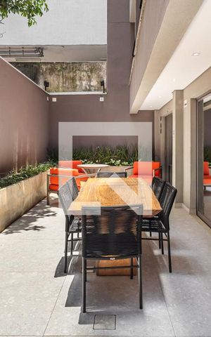 Apartamento à venda com 31m², 1 quarto e sem vagaÁrea comum