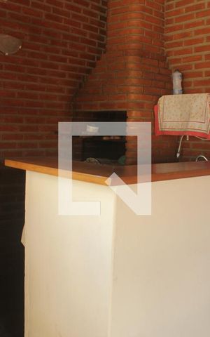 Casa à venda com 152m², 4 quartos e 2 vagasChurrasqueira