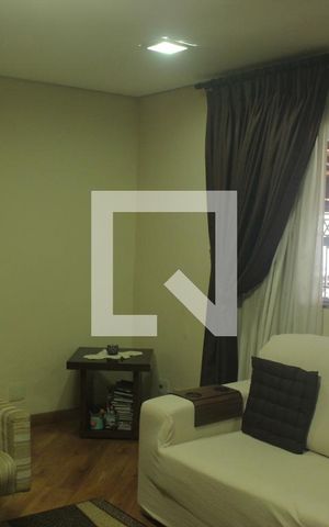 Casa à venda com 152m², 4 quartos e 2 vagasSala