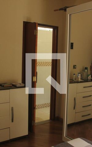 Casa à venda com 152m², 4 quartos e 2 vagasSuíte 2