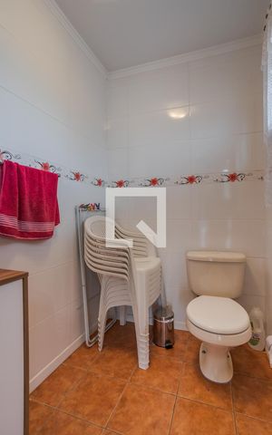 Casa de condomínio à venda com 170m², 3 quartos e 1 vaga Casa de condomínio à venda com 170m², 3 quartos e 1 vagaLavabo 2