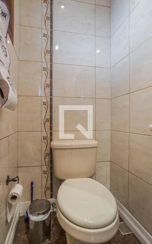 Casa de condomínio à venda com 170m², 3 quartos e 1 vaga Casa de condomínio à venda com 170m², 3 quartos e 1 vagaLavabo 1