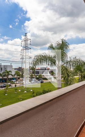 Casa de condomínio à venda com 170m², 3 quartos e 1 vaga Casa de condomínio à venda com 170m², 3 quartos e 1 vagaVaranda 1