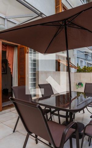 Casa de condomínio à venda com 170m², 3 quartos e 1 vaga Casa de condomínio à venda com 170m², 3 quartos e 1 vagaÁrea externa
