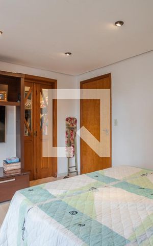 Casa de condomínio à venda com 170m², 3 quartos e 1 vaga Casa de condomínio à venda com 170m², 3 quartos e 1 vagaSuíte