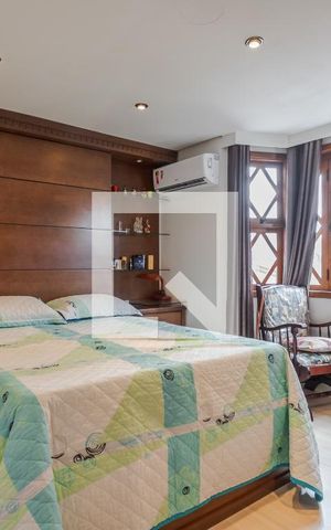 Casa de condomínio à venda com 170m², 3 quartos e 1 vaga Casa de condomínio à venda com 170m², 3 quartos e 1 vagaSuíte