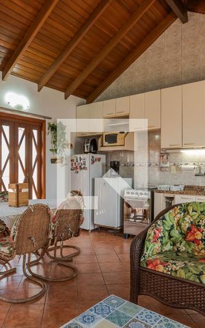 Casa de condomínio à venda com 170m², 3 quartos e 1 vaga Casa de condomínio à venda com 170m², 3 quartos e 1 vagaEspaço Gourmet