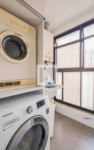 Apartamento à venda com 95m², 2 quartos e 1 vaga Apartamento à venda com 95m², 2 quartos e 1 vagaÁrea de Serviço