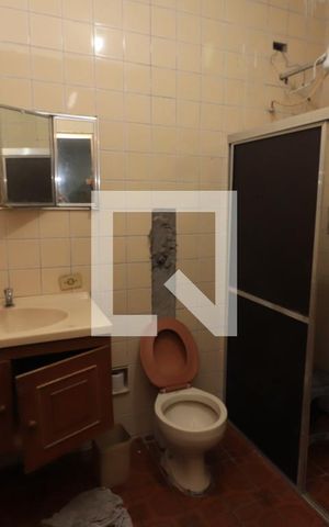 Casa à venda com 500m², 5 quartos e 8 vagasBanheiro 3