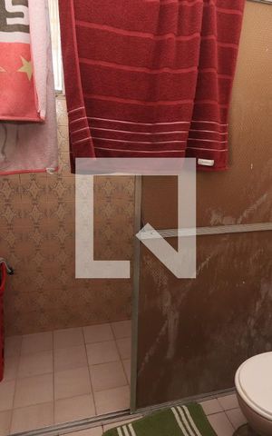 Casa à venda com 500m², 5 quartos e 8 vagasBanheiro 2