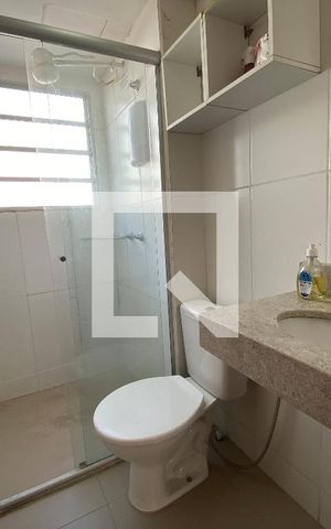 Apartamento à venda com 42m², 2 quartos e 1 vaga Apartamento à venda com 42m², 2 quartos e 1 vagaBanheiro