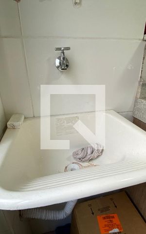 Apartamento à venda com 42m², 2 quartos e 1 vaga Apartamento à venda com 42m², 2 quartos e 1 vagaÁrea de Serviço