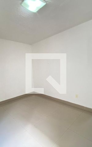 Apartamento à venda com 42m², 2 quartos e 1 vaga Apartamento à venda com 42m², 2 quartos e 1 vagaSala