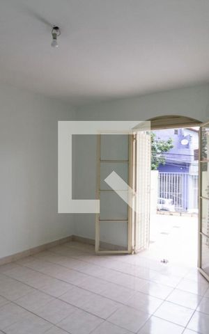 Casa à venda com 119m², 2 quartos e 1 vaga Casa à venda com 119m², 2 quartos e 1 vagaQuarto 1