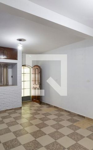 Casa à venda com 119m², 2 quartos e 1 vaga Casa à venda com 119m², 2 quartos e 1 vagaSala