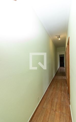 Apartamento à venda com 72m², 3 quartos e 1 vaga Apartamento à venda com 72m², 3 quartos e 1 vagaCorredor