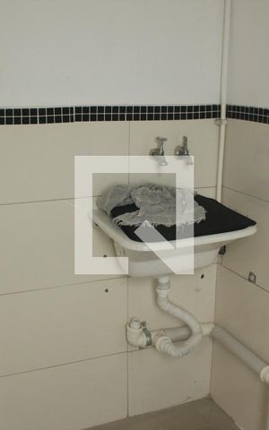Apartamento à venda com 75m², 2 quartos e 1 vagaÁrea de Serviço