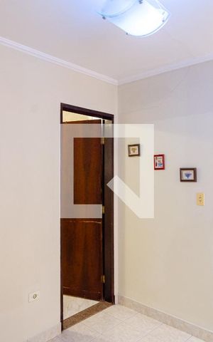 Casa à venda com 300m², 3 quartos e 1 vaga Casa à venda com 300m², 3 quartos e 1 vagaCorredor