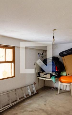 Casa à venda com 300m², 3 quartos e 1 vaga Casa à venda com 300m², 3 quartos e 1 vagaPorão