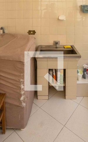 Casa à venda com 150m², 3 quartos e 3 vagasÁrea de Serviço