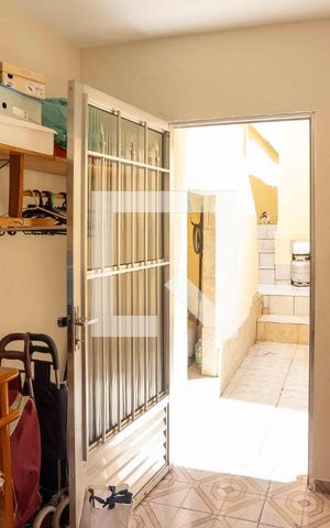 Casa à venda com 150m², 3 quartos e 3 vagasQuarto de Serviço