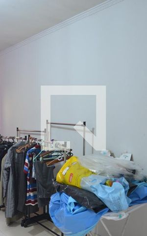 Casa para alugar com 196m², 4 quartos e 2 vagasSala