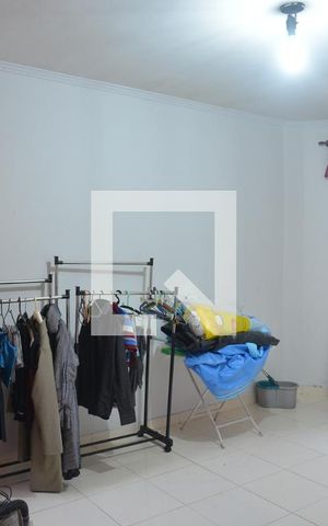 Casa para alugar com 196m², 4 quartos e 2 vagasSala