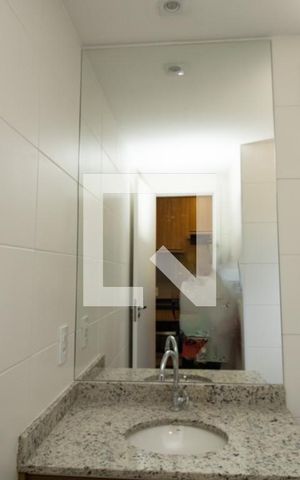 Studio à venda com 24m², 1 quarto e sem vaga Studio à venda com 24m², 1 quarto e sem vagaBanheiro, Cuba e espelho