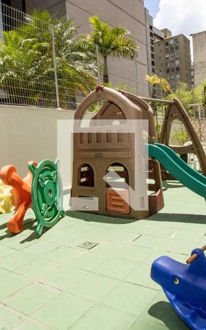 Apartamento à venda com 123m², 4 quartos e 1 vaga Apartamento à venda com 123m², 4 quartos e 1 vagaÁrea comum - Playground