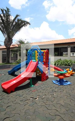 Apartamento à venda com 97m², 3 quartos e 2 vagasÁrea comum - Playground