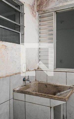 Casa para alugar com 45m², 2 quartos e sem vaga Casa para alugar com 45m², 2 quartos e sem vagaArea de Serviço