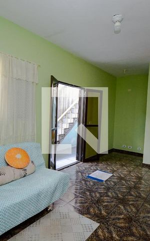 Casa à venda com 165m², 3 quartos e 2 vagas Casa à venda com 165m², 3 quartos e 2 vagasQuarto 3