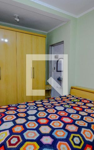Casa à venda com 165m², 3 quartos e 2 vagas Casa à venda com 165m², 3 quartos e 2 vagassuite