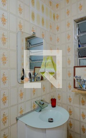 Casa à venda com 165m², 3 quartos e 2 vagas Casa à venda com 165m², 3 quartos e 2 vagasBanheiro - quarto de serviço
