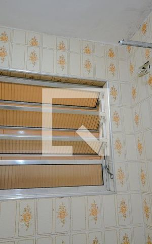 Casa à venda com 165m², 3 quartos e 2 vagas Casa à venda com 165m², 3 quartos e 2 vagasBanheiro - quarto de serviço